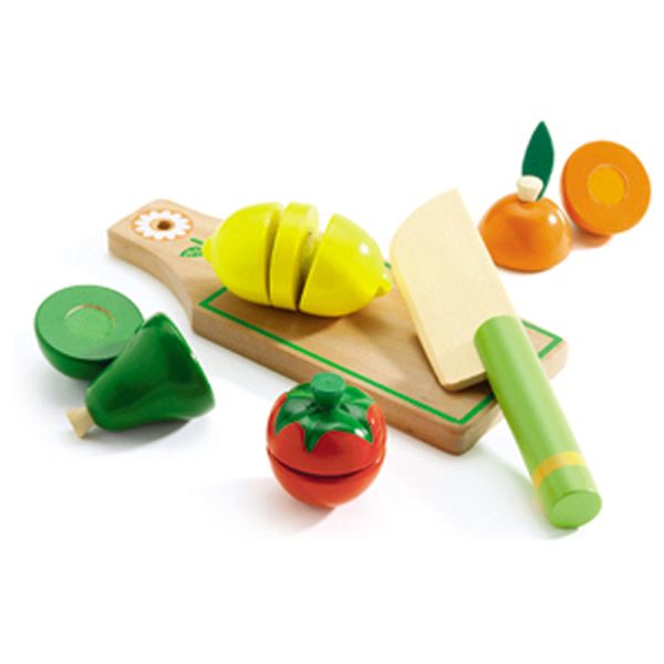 Image Fruits and vegetables to cut