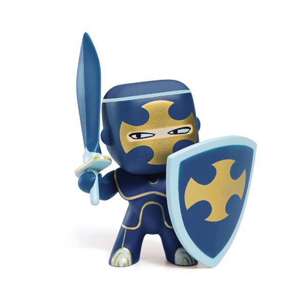 Arty toys / Dark Blue Knight