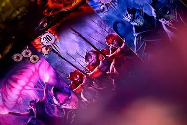 Legions  Univers d'Abyss  couverture Roi Estran (fr-en)