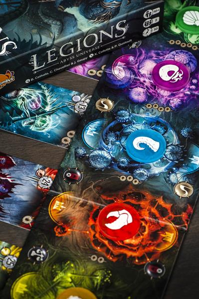 Legions : Univers d'Abyss / couverture Necrocampe (fr-en)